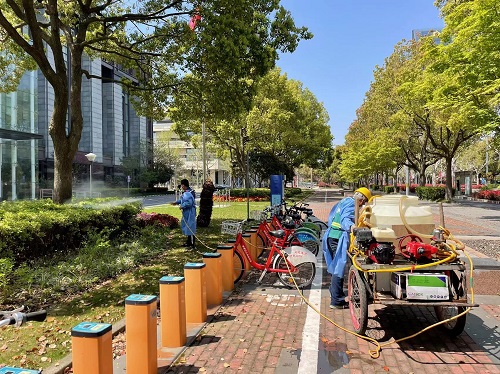 打藥水(shui)除(chu)蚜(ya)蟲.jpg 打(da)藥(yao)水(shui)除蚜蟲(chong).jpg